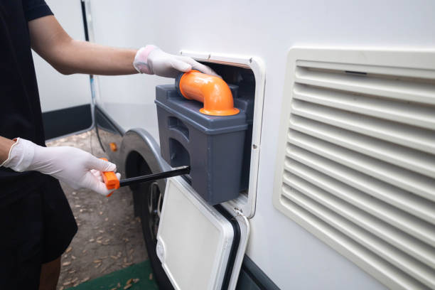 Best Portable toilet rental cost  in Barrington Hls, IL
